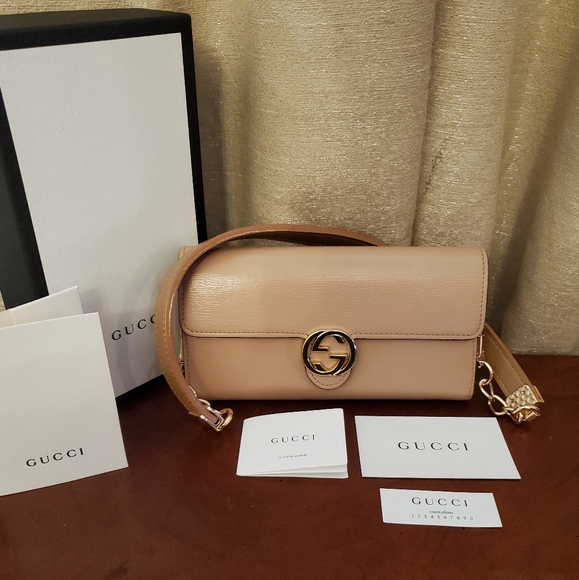 Gucci Interlocking GG Icon Beige Leather Wallet on Chain